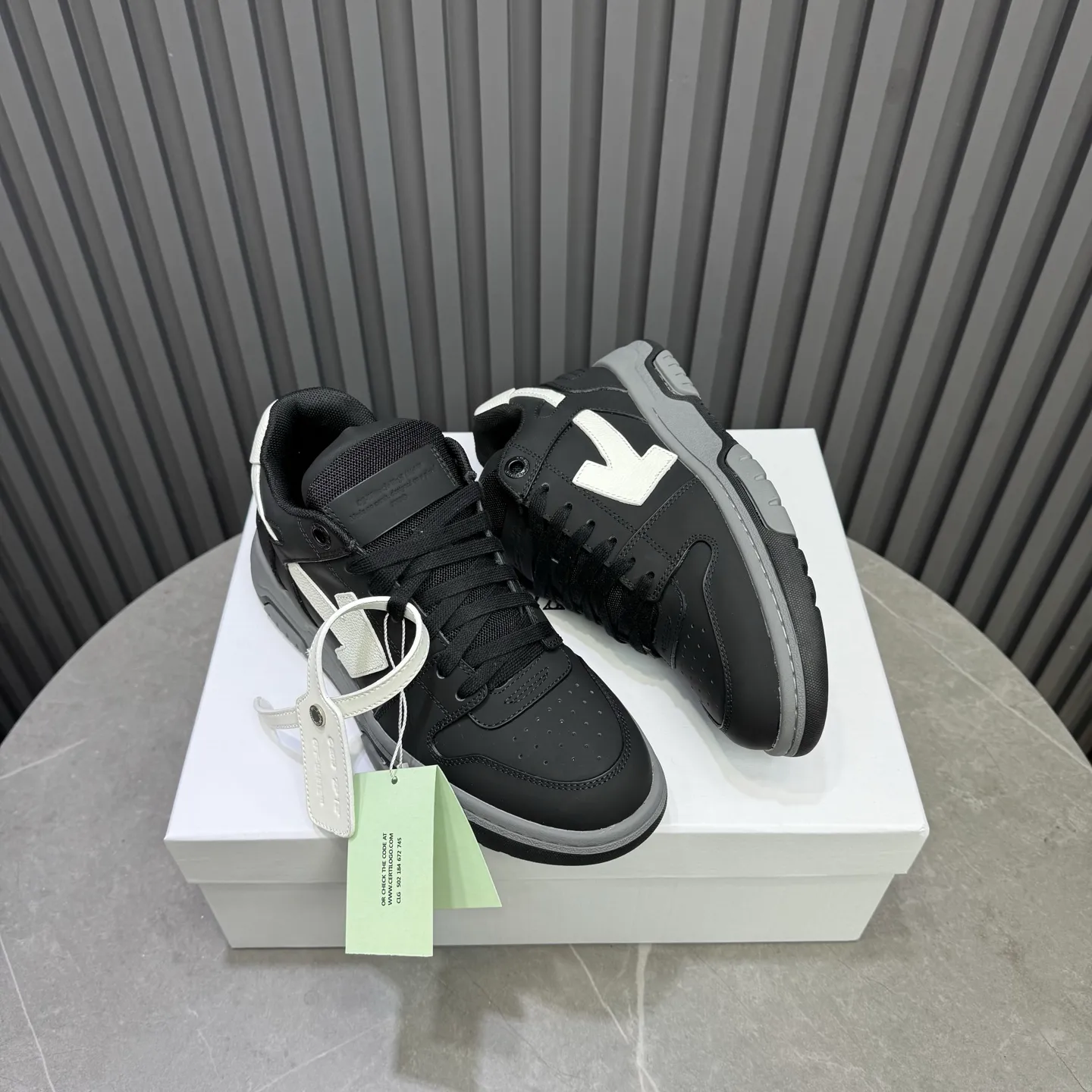 P620 OFF WHITE⚡️Couple model⚡️35-40 women’s model 39-46 men’s model